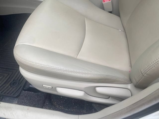 toyota prius v 2014 JTDZN3EU5EJ011079 image toyota prius v 2014 JTDZN3EU5EJ011079 image